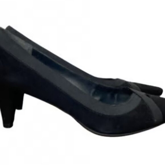 Stuart Weitzman Black Suede Russell Bromley Kitten Heels - Picture 2 of 14